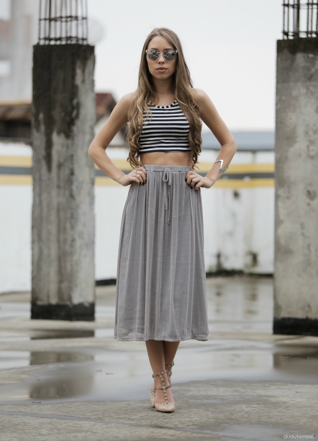 Look | Cinza e listras